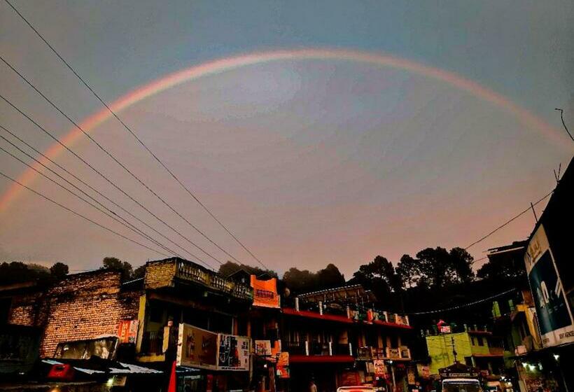 פנסיון B2 Guest House