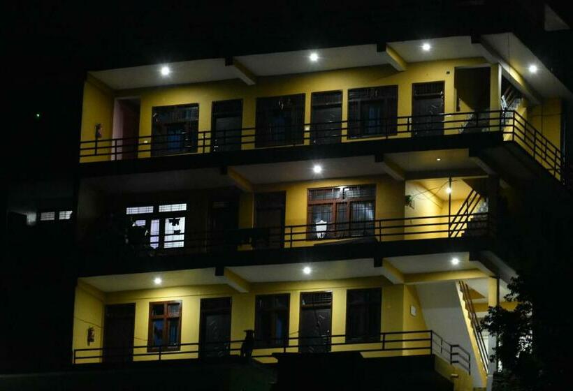 פנסיון B2 Guest House