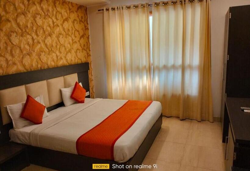 Ashoka Hotel By Wb Inn