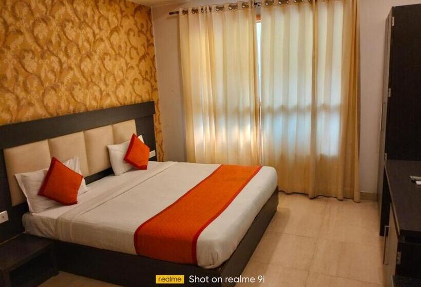 Ashoka Hotel By Wb Inn