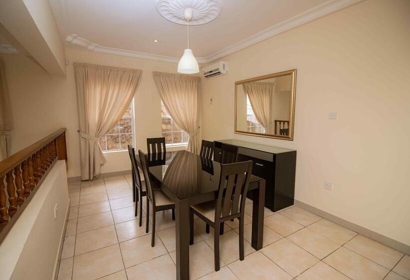 ベッドアンドブレックファースト Brown Hills Residences