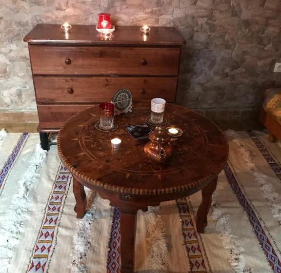 تختخواب و صبحانه Riad Dar Nouar