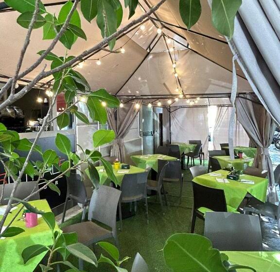 בית מלון כפרי 55 Aira