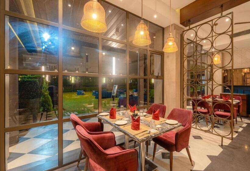 בית מלון כפרי Enrise By Sayaji Harda