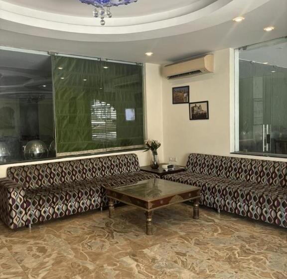 酒店 Tipsyy Inn & Suites Jaipur