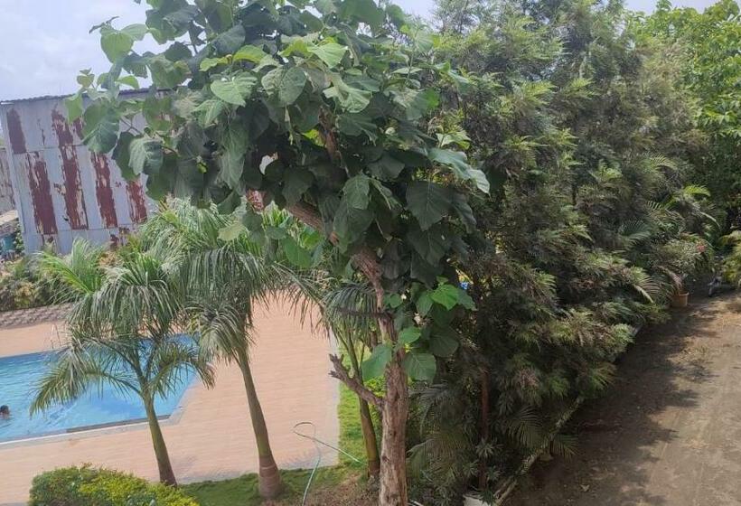 فندق Metro Palace Resort