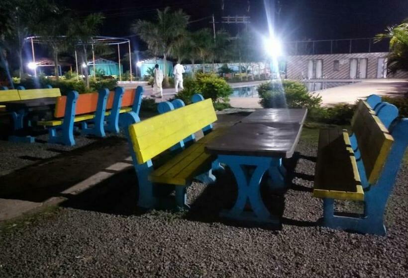 فندق Metro Palace Resort