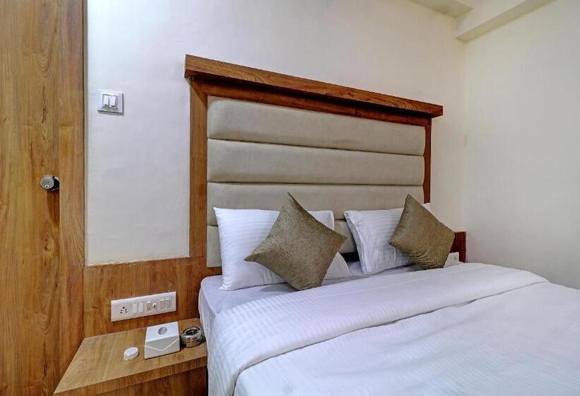 فندق Sun Inn Residency Rabale