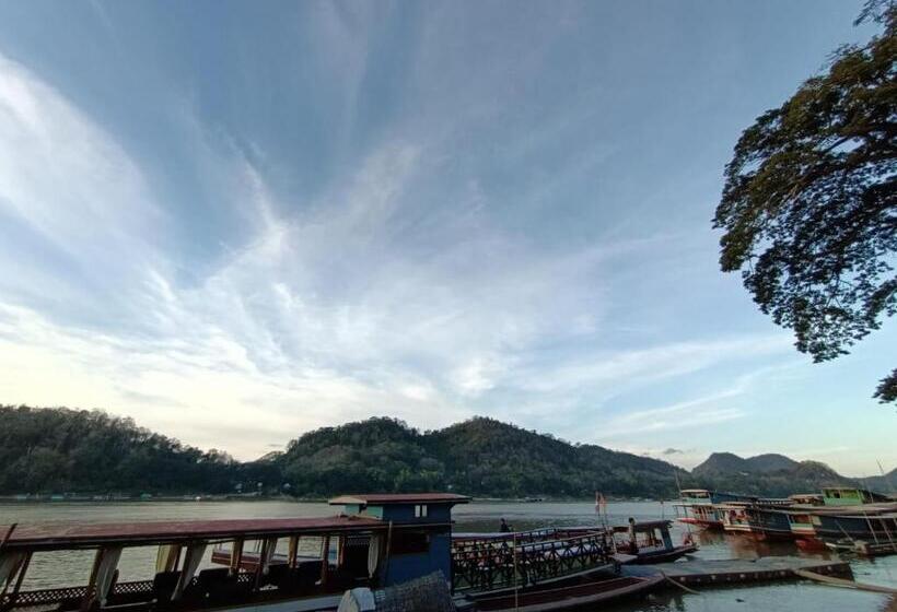 فندق Mekong Chidlatda Villa