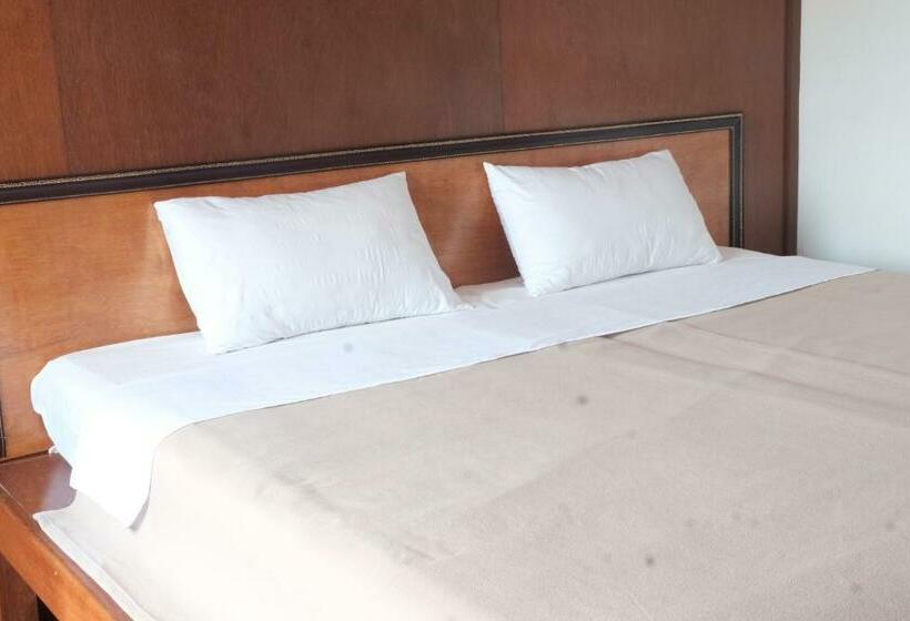 ペンション Manilath Guesthouse