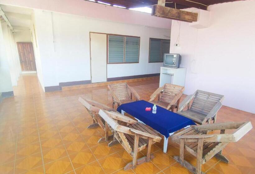 ペンション Manilath Guesthouse