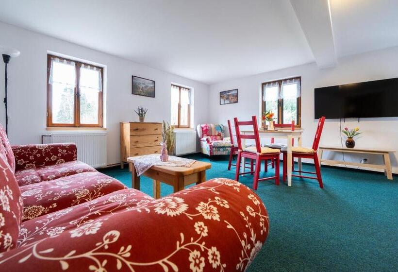 פנסיון Penzion Na Výšinkách, Jetřichovice, české švýcarsko