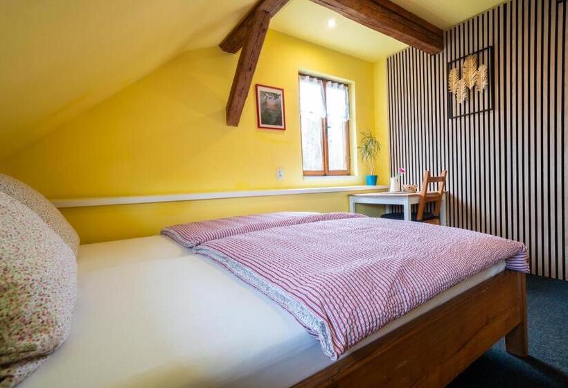 بنسيون Penzion Na Výšinkách, Jetřichovice, české švýcarsko