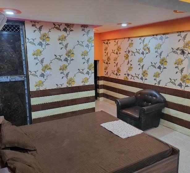 بنسيون Raghunandangeusthouse