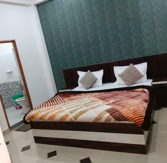 펜션 Shree Gorakhnath Guest House