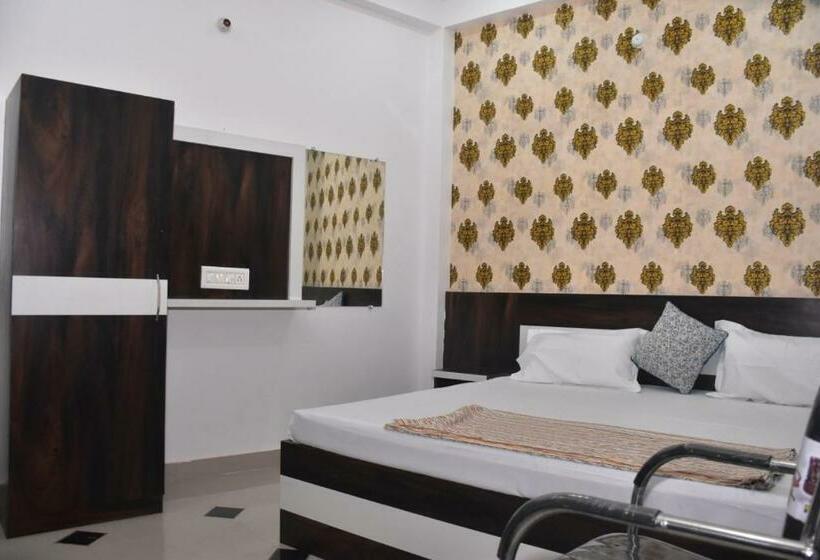 펜션 Shree Gorakhnath Guest House