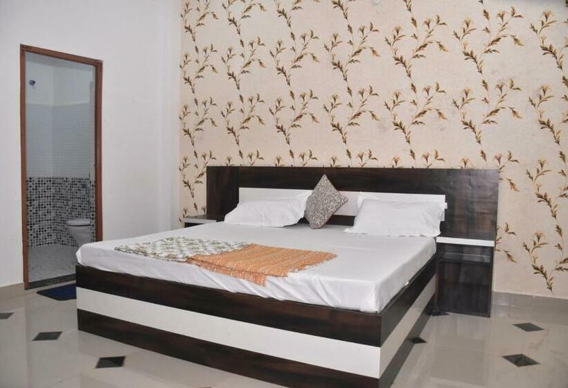 펜션 Shree Gorakhnath Guest House