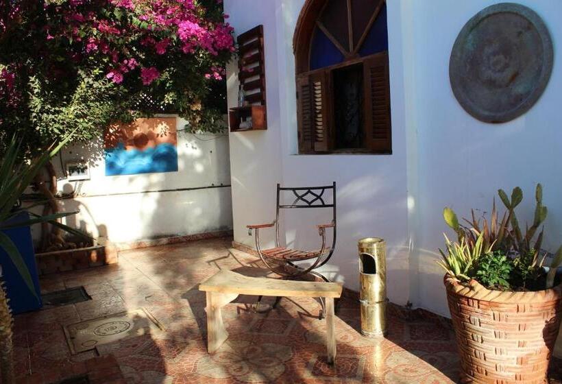 Pensió Villa Andalusia Dahab Blue