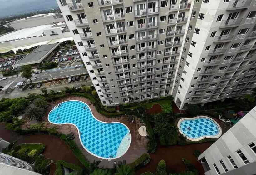 Posh 1br @ Sm Southmall W/ 100mbps And Netflix