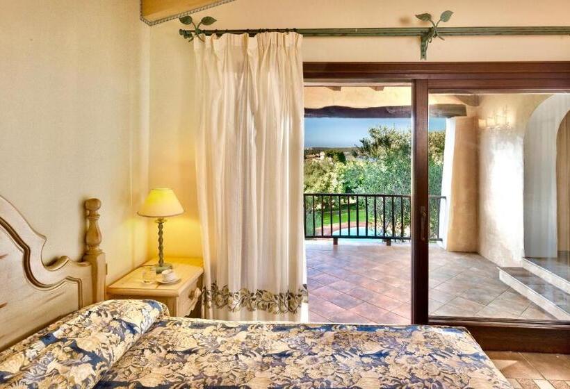 Residence Con Piscina A Liscia Di Vacca, 350 Mt Dal Mare, 3 Km Da Porto Cervo