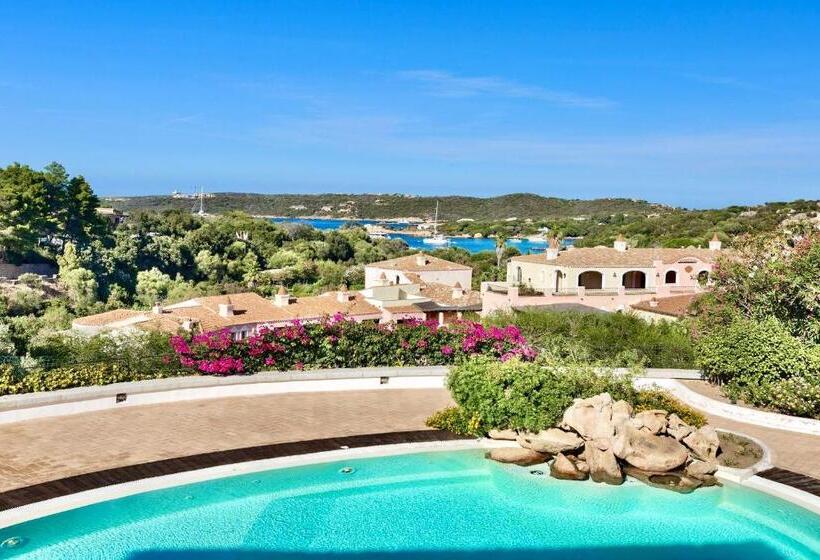 Residence Con Piscina A Liscia Di Vacca, 350 Mt Dal Mare, 3 Km Da Porto Cervo