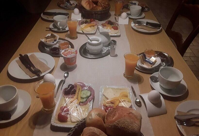 ユースホステル Gasthaus Goldener Stern