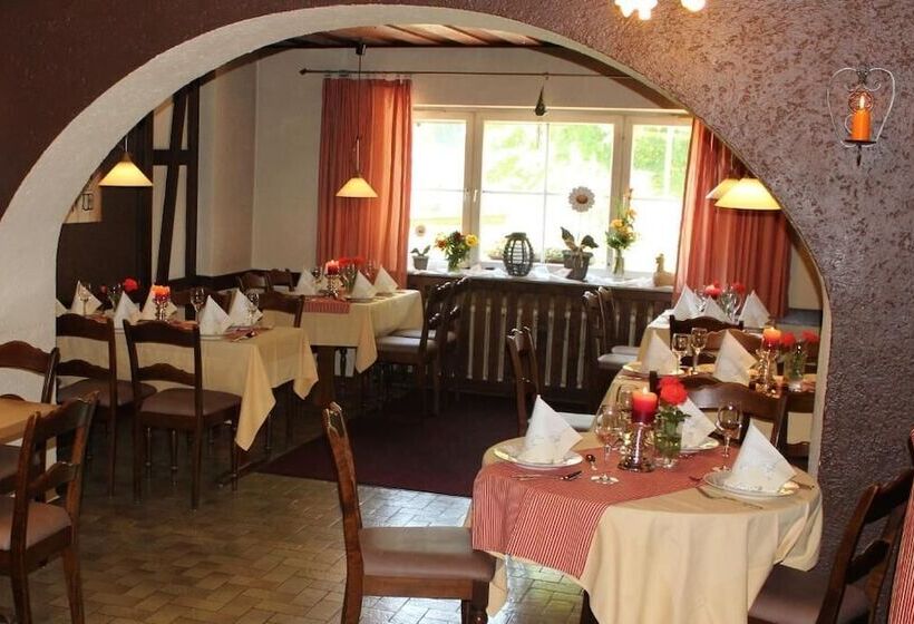 ユースホステル Gasthaus Goldener Stern