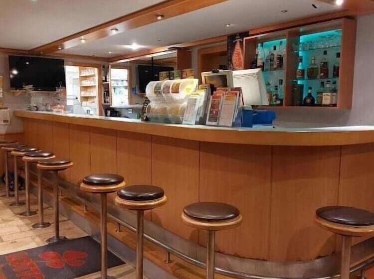 ユースホステル Gasthaus Goldener Stern