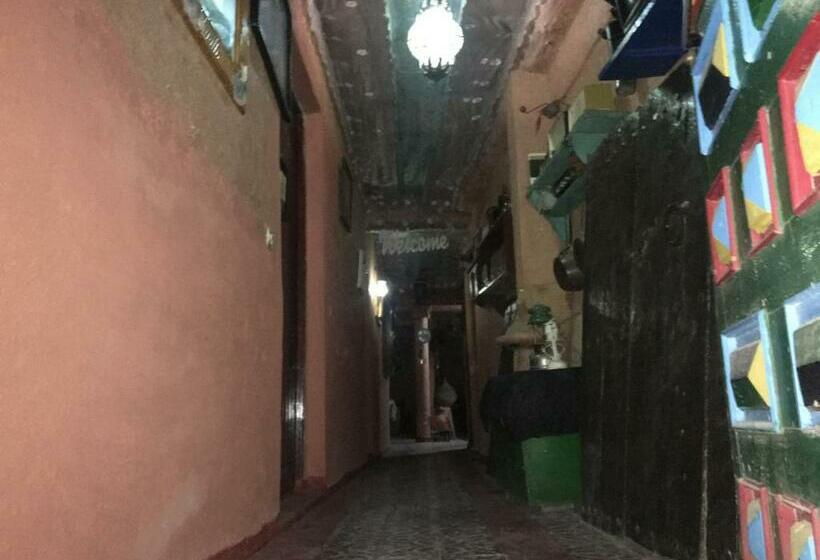 旅馆 Riad Asrrir