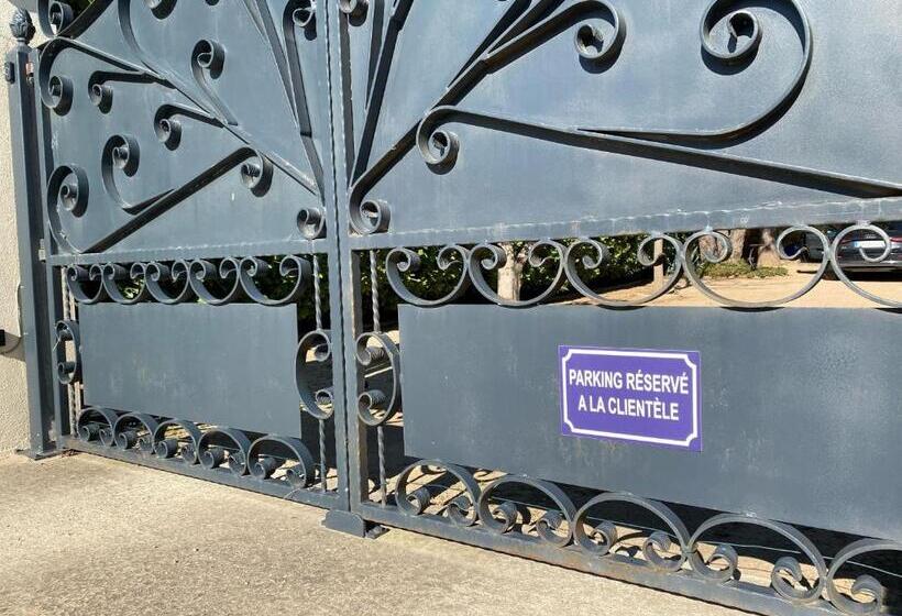 مبيت وإفطار Chambre D Hôtes   Petit Paradyzen   Lac Du Salagou