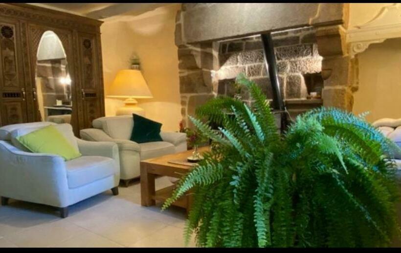 住宿加早餐  Hameau De Leignoua