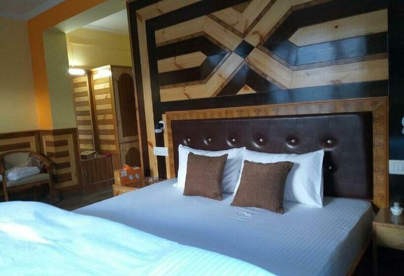 Bed and Breakfast Monal Residency By Stayapart