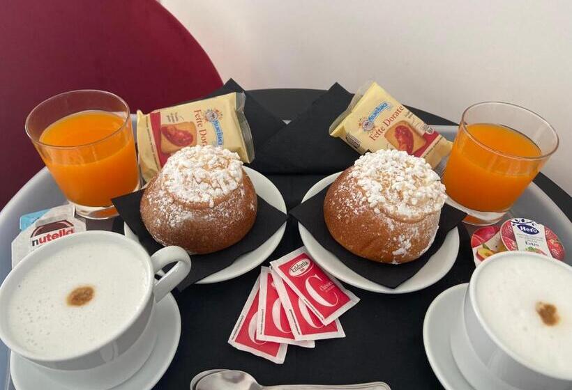 Gualtieri B&b   Luxurys