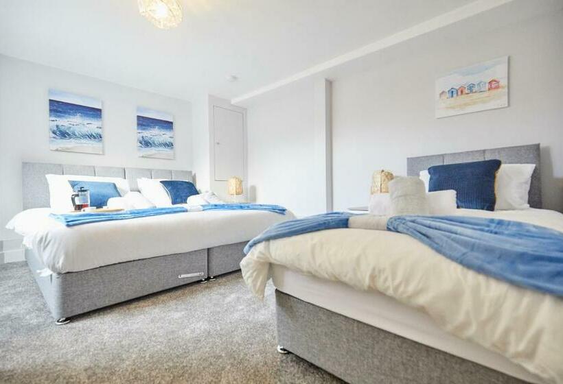 Homely   Great Yarmouth Beach Apartments