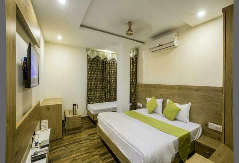 فندق Aditya Regency, Bhopal