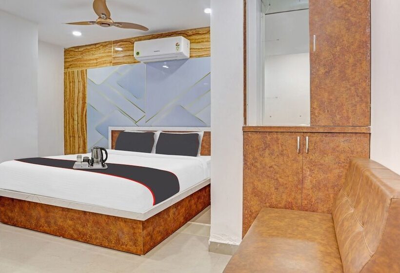 ホテル Capital O Vihari Grand Inn