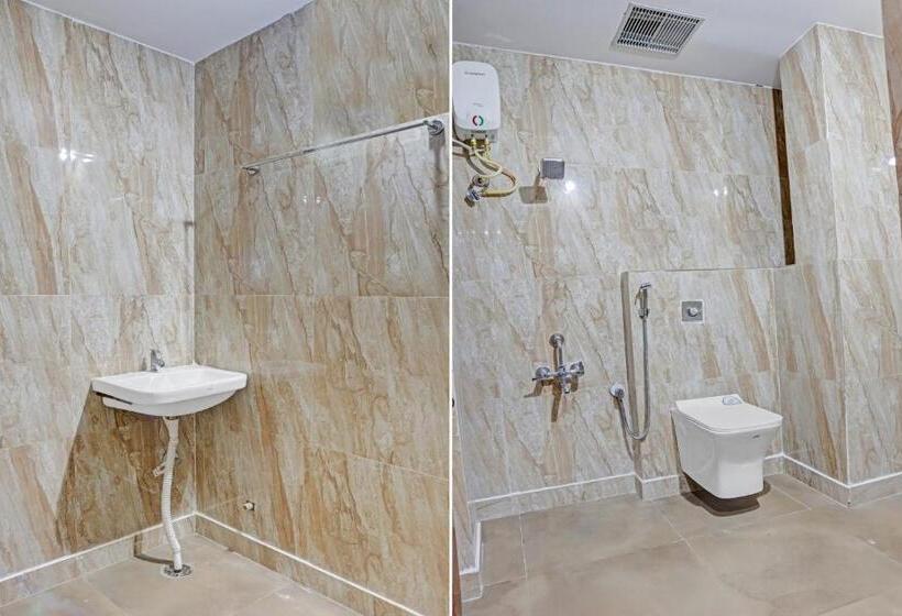 ホテル Capital O Vihari Grand Inn