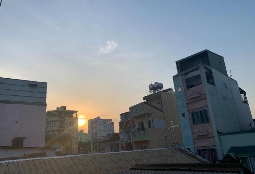 هتل کپسول Elegant Homestay Sai Gon   District 3