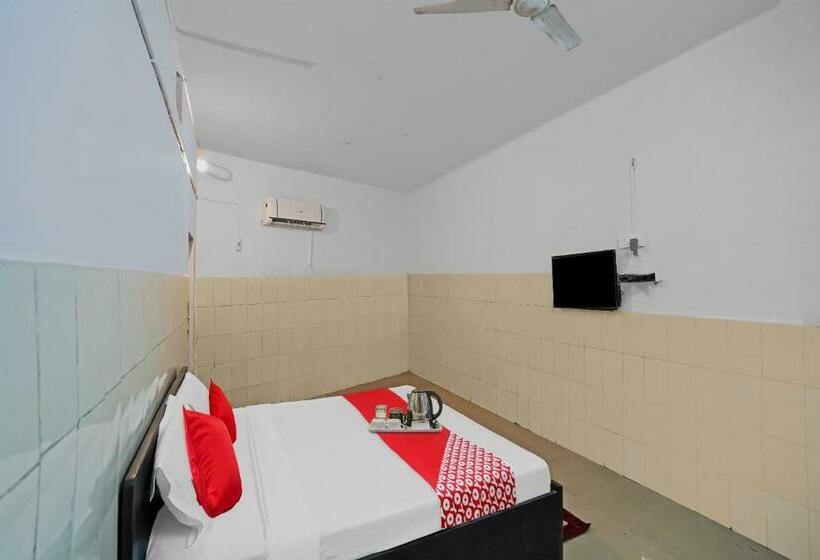 Flagship Hotel Happy Stay