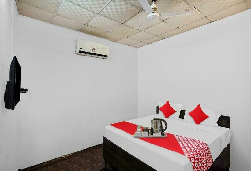 Flagship Hotel Happy Stay