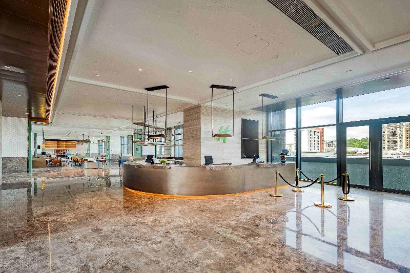 هتل Holiday Inn Zhuhai City Center, An Ihg