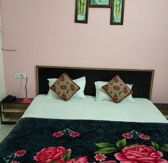 فندق Indraprastha By Wb Inn