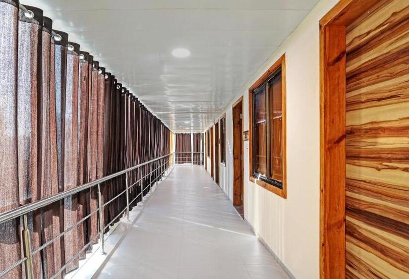 Itsy Hotels Rk Palace