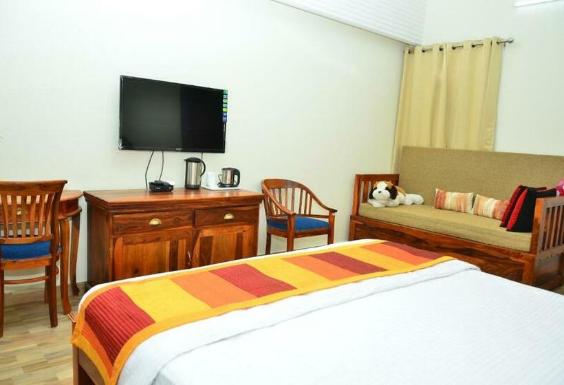 בית מלון כפרי Mojo Rooms Airport