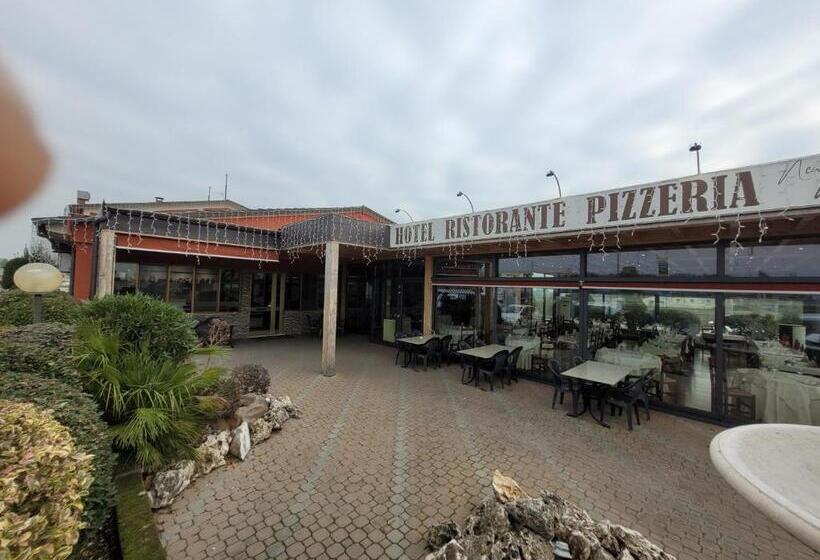 فندق New Napoleonico