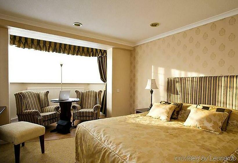 호텔 Northop Hall Country House