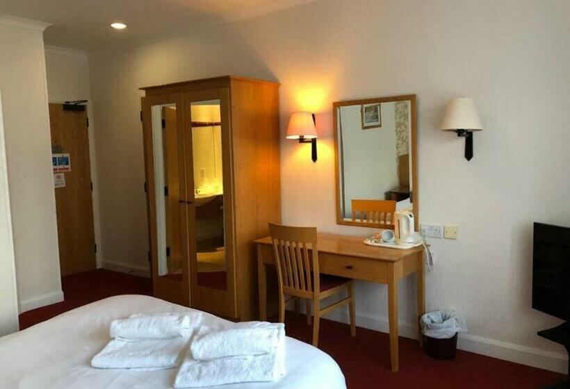 호텔 Northop Hall Country House