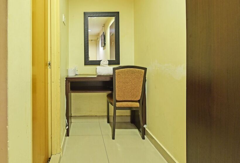 Отель Oyo 90669 My  Vistana