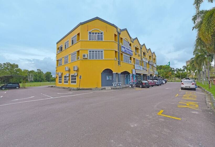 בית מלון כפרי Oyo 90672 De Paradise Turtle