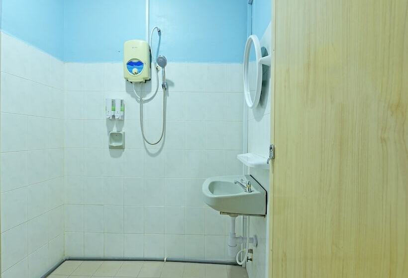 בית מלון כפרי Oyo 90672 De Paradise Turtle